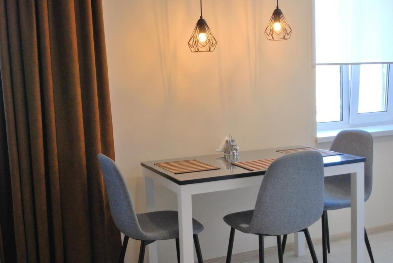 Apartment At Kirova Dnipro Exterior foto
