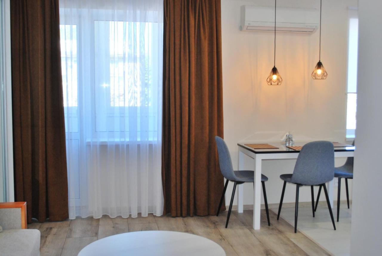 Apartment At Kirova Dnipro Exterior foto