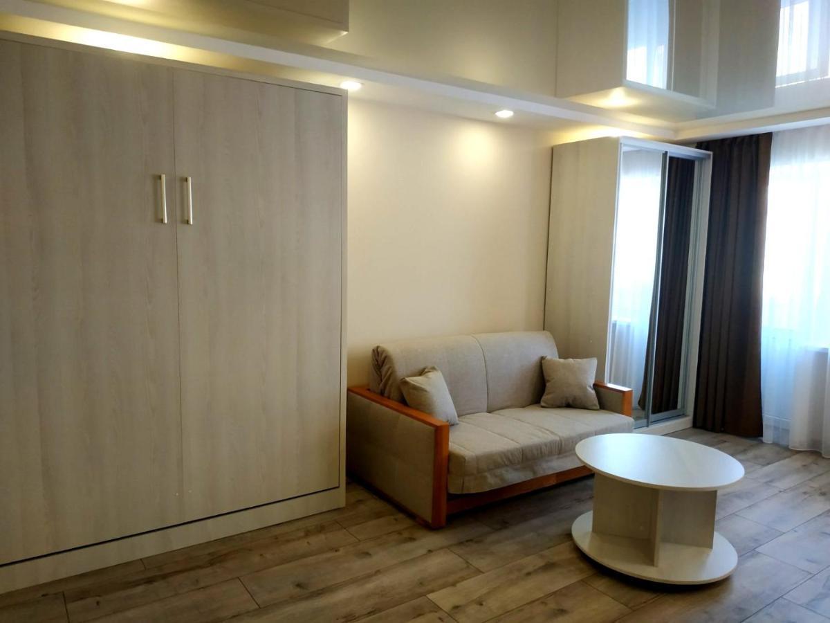 Apartment At Kirova Dnipro Exterior foto